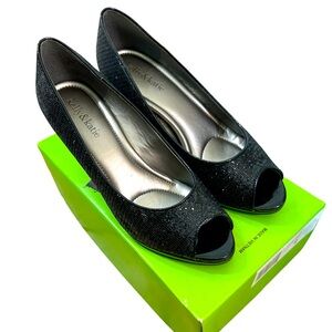 Kelly & Kate black glitter dress shoes